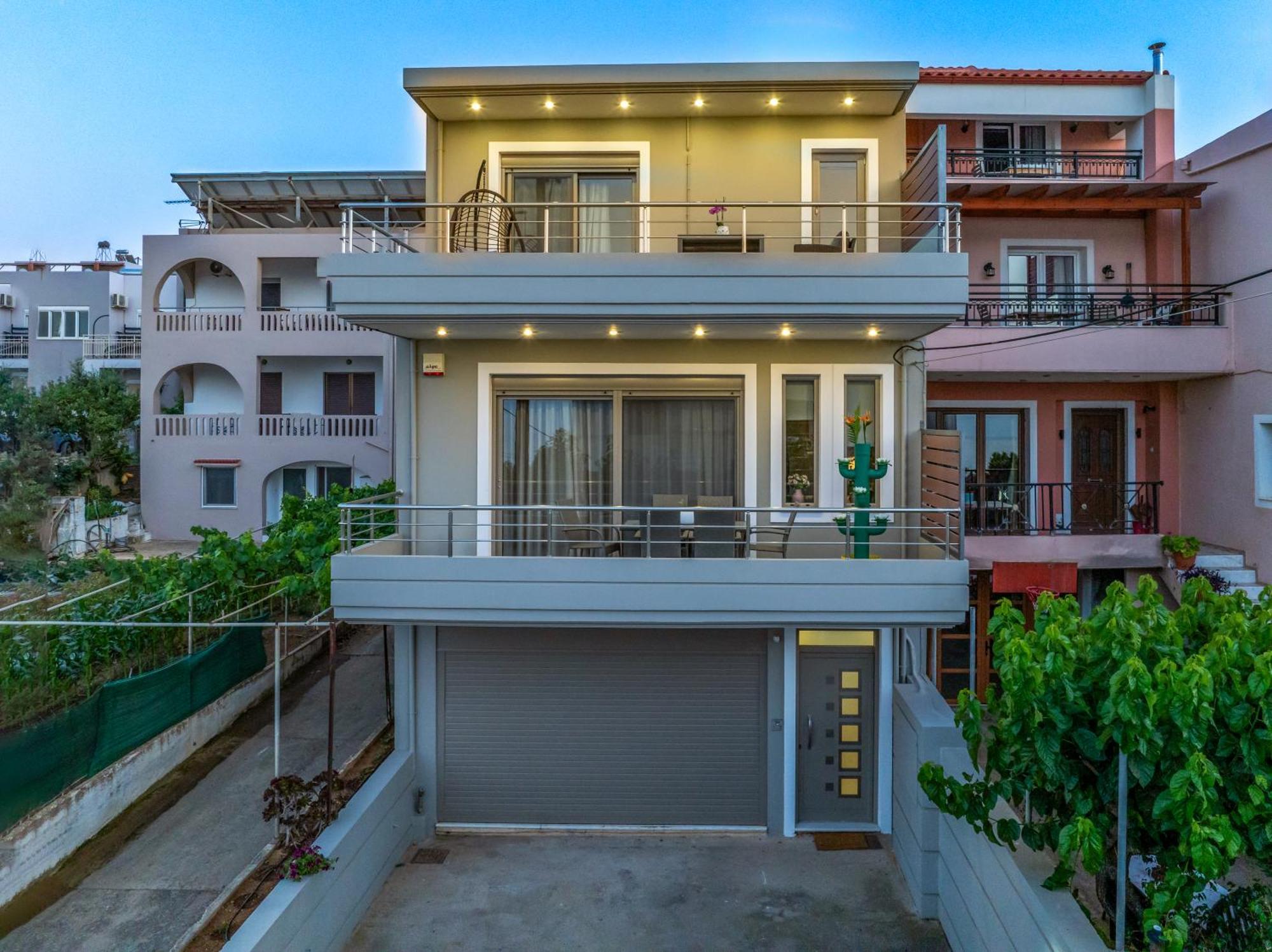 Aria Sea View, Chania Apartament *